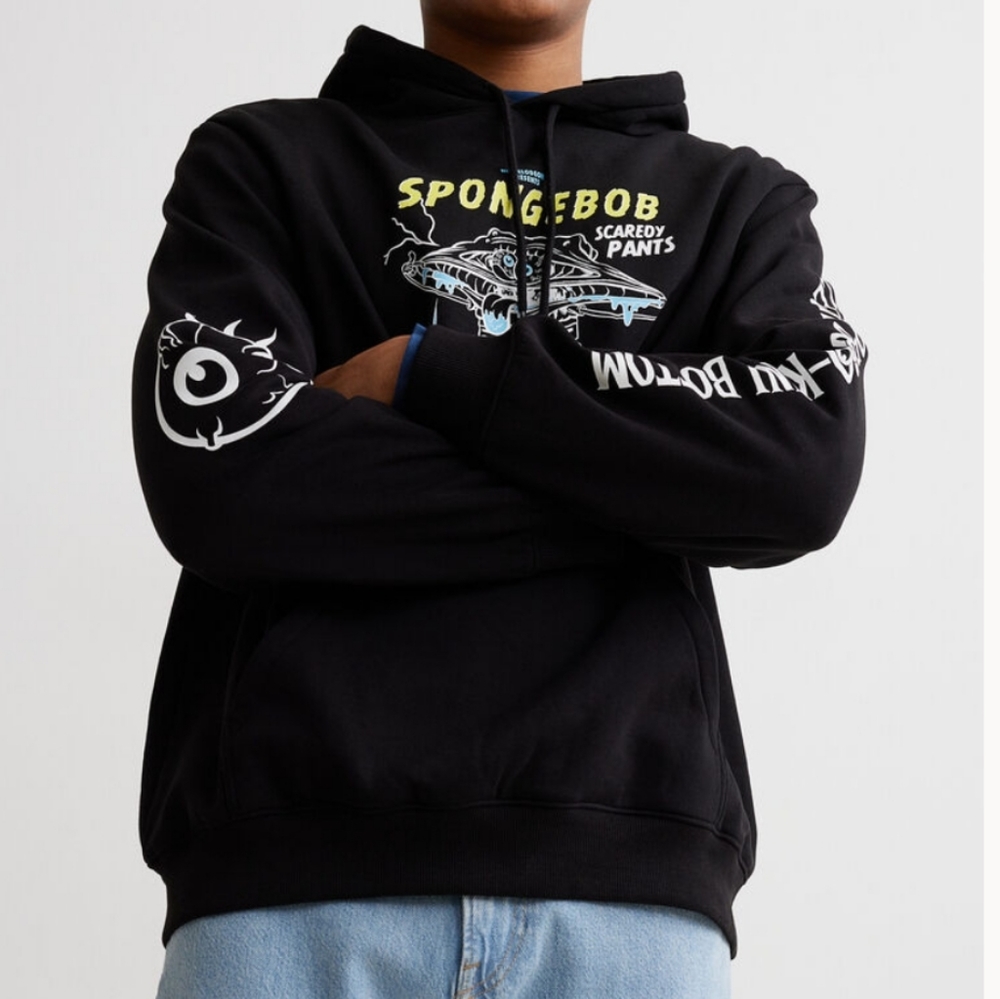 H&M Graphic Spongebob Scaredy Hooded Sweatshirt Size M